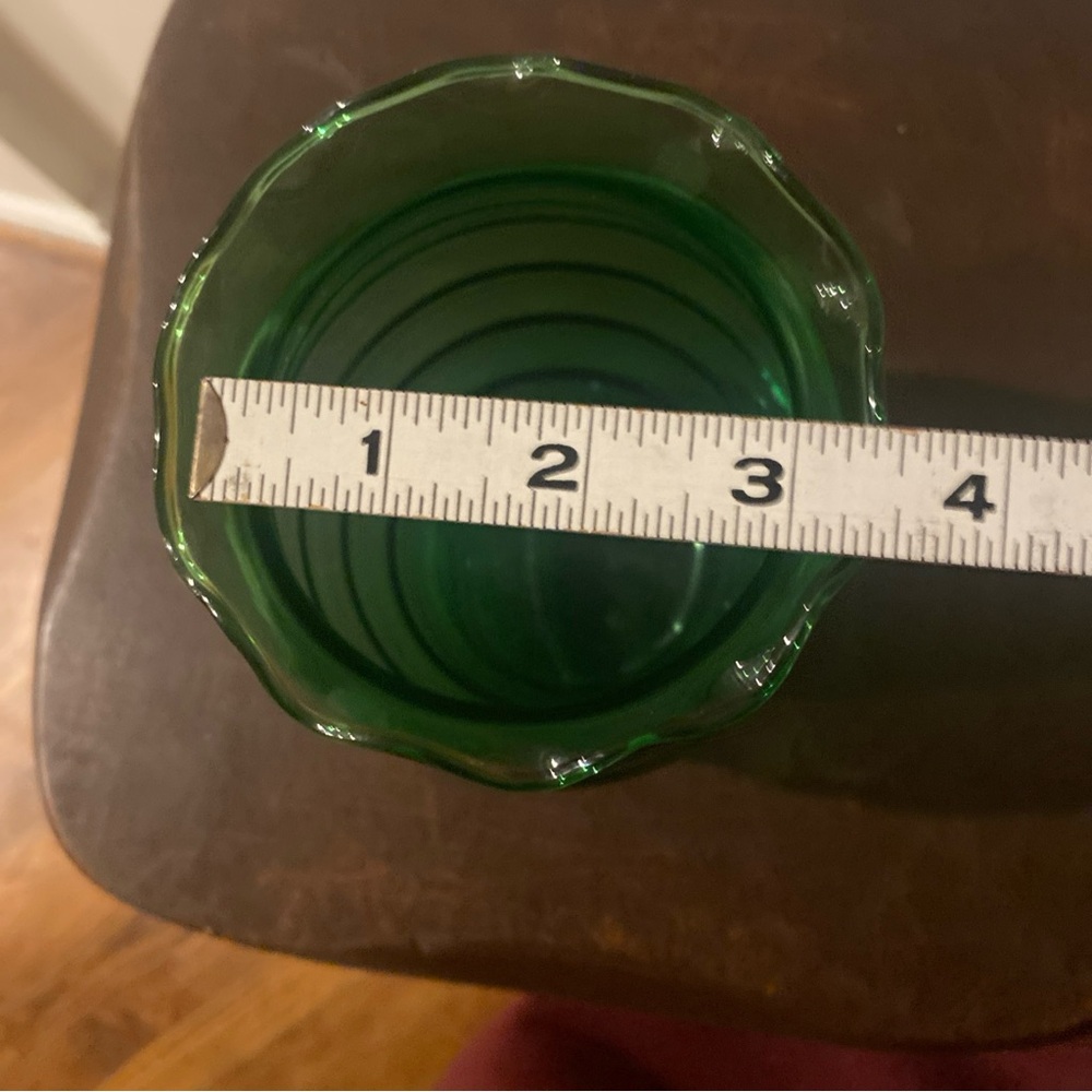 VINTAGE Mid Century 7” Vase Forest Green St Patrick’s Day Anchor Hocking Ribbed - Picture 7 of 8
